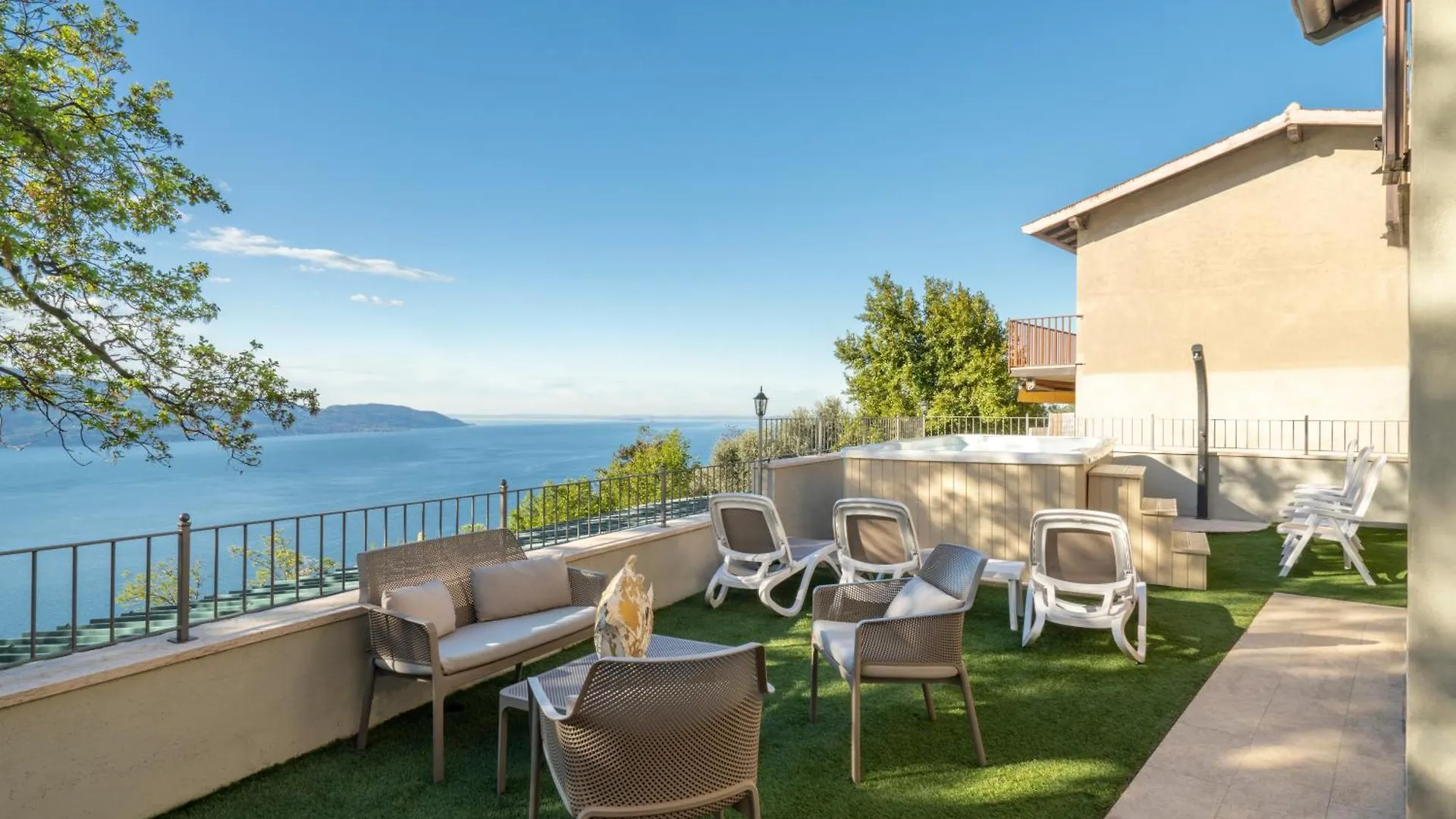 Piccola Meraviglia Sul Garda Muslone 0*,  Italy