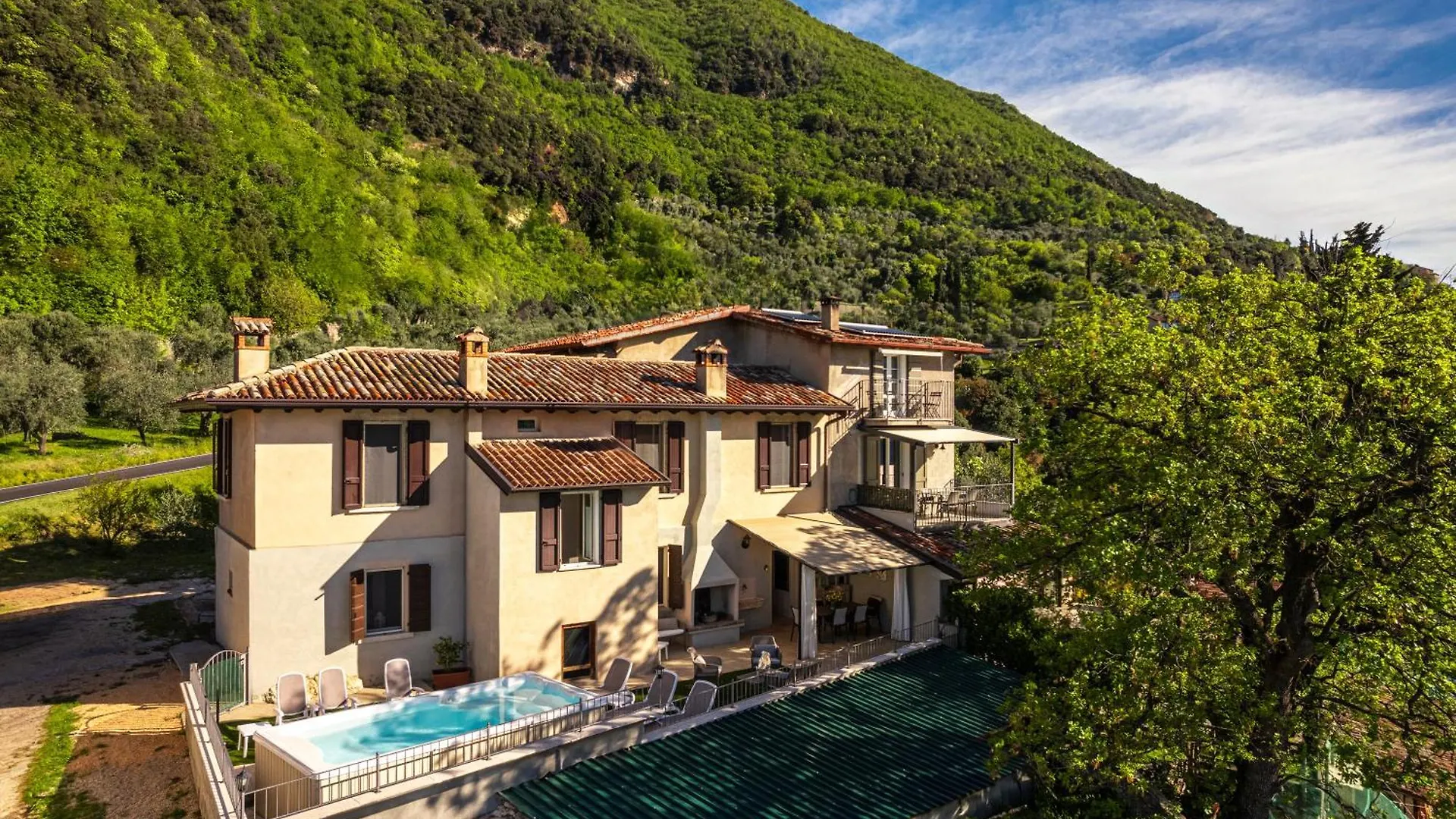 Piccola Meraviglia Sul Garda Muslone 0*,